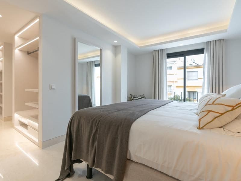 5 quarto Casa em Banda para venda em Marbella com piscina - 2 550 000 € (Ref: 10103535)