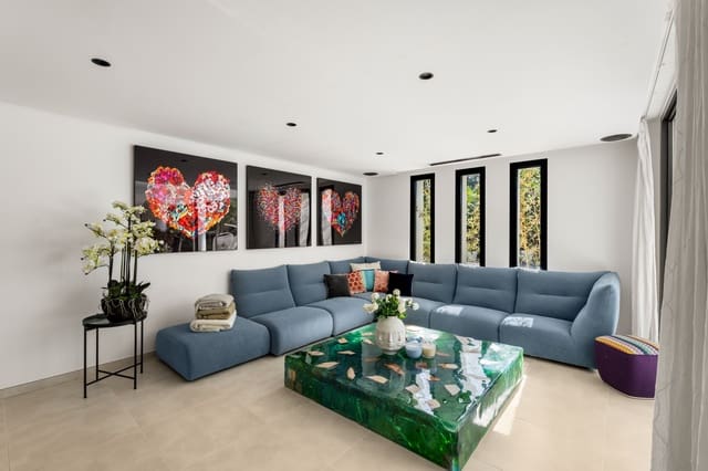 6 sovrum Hus till salu i Las Brisas, Marbella med pool garage - 5 790 000 € (Ref: 10103536)