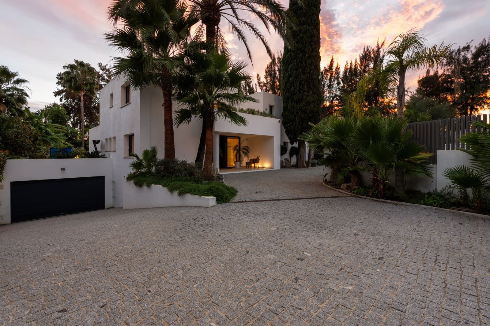 6 makuuhuone Omakotitalo myytävänä paikassa Marbella mukana uima-altaan 
autotalli - 5 790 000 € (Ref: 10103536)