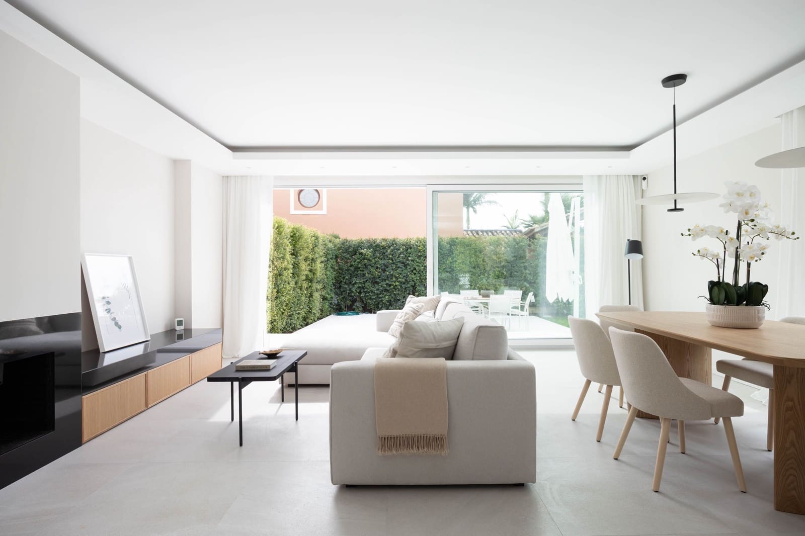 Maison de Ville à vendre à Estepona avec piscine - 1 300 000 € (Ref: 10106459)