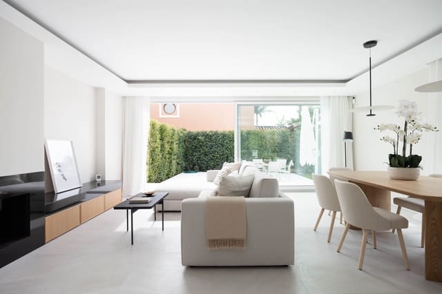 Maison de Ville à vendre à Villacana - Costalita - Saladillo, Estepona avec piscine - 1 300 000 € (Ref: 10106459)