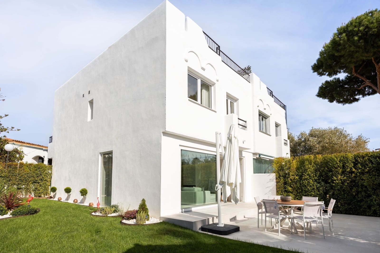 Maison de Ville à vendre à Estepona avec piscine - 1 300 000 € (Ref: 10106459)