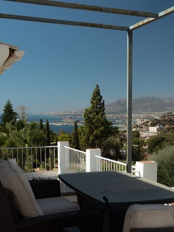 3 quarto Casa em Banda para venda em Cerrado de Calderon, Málaga cidade com piscina garagem - 880 000 € (Ref: 10106460)