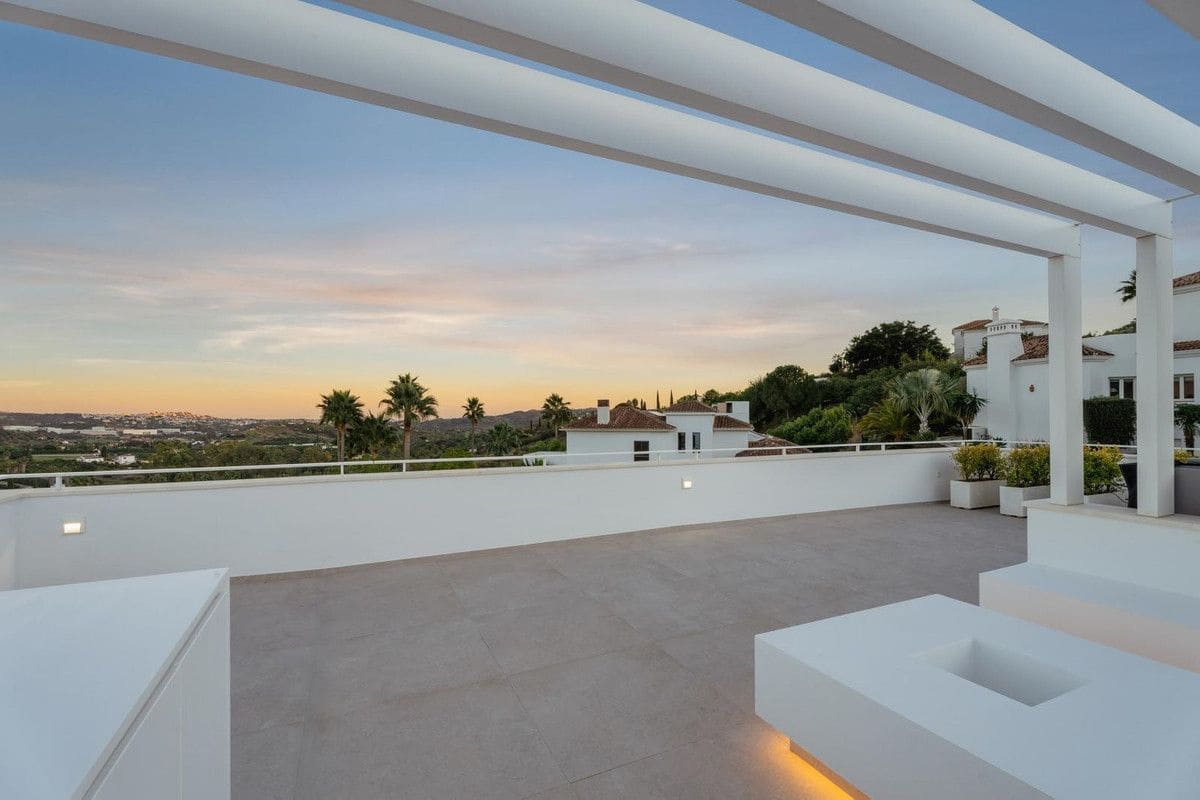 4 bedroom Townhouse for sale in Mijas Costa with pool garage - € 3,295,000 (Ref: 10115667)