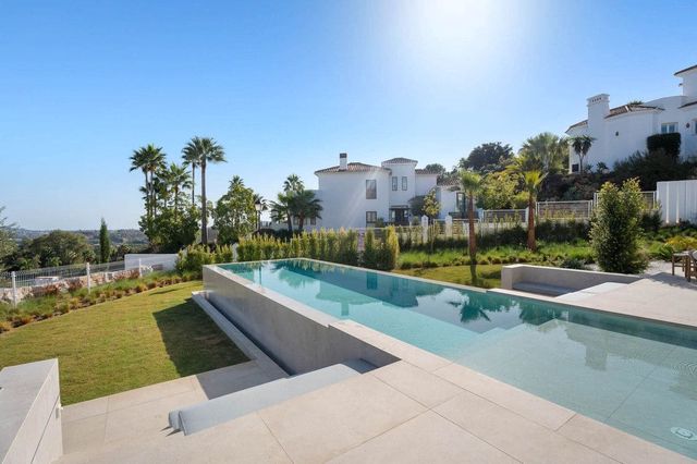 4 sypialnia Dom na sprzedaż w Mijas Costa, Mijas z basenem garażem - 3 295 000 € (Ref: 10115667)