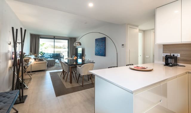 2 soverom Leilighet til salgs i La Concha - Resina Golf, Estepona med svømmebasseng - € 499 000 (Ref: 10120540)