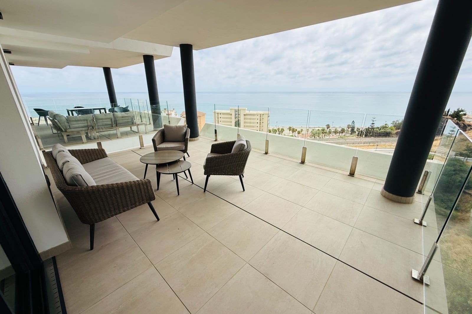 2 bedroom Apartment for sale in Fuengirola with pool garage - € 695,000 (Ref: 10121097)