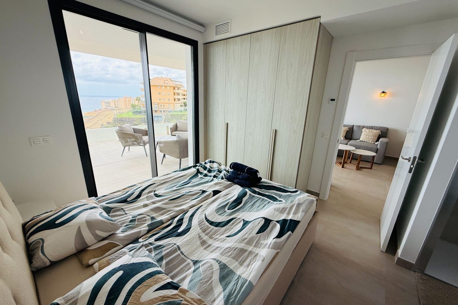 2 bedroom Apartment for sale in Fuengirola with pool garage - € 695,000 (Ref: 10121097)