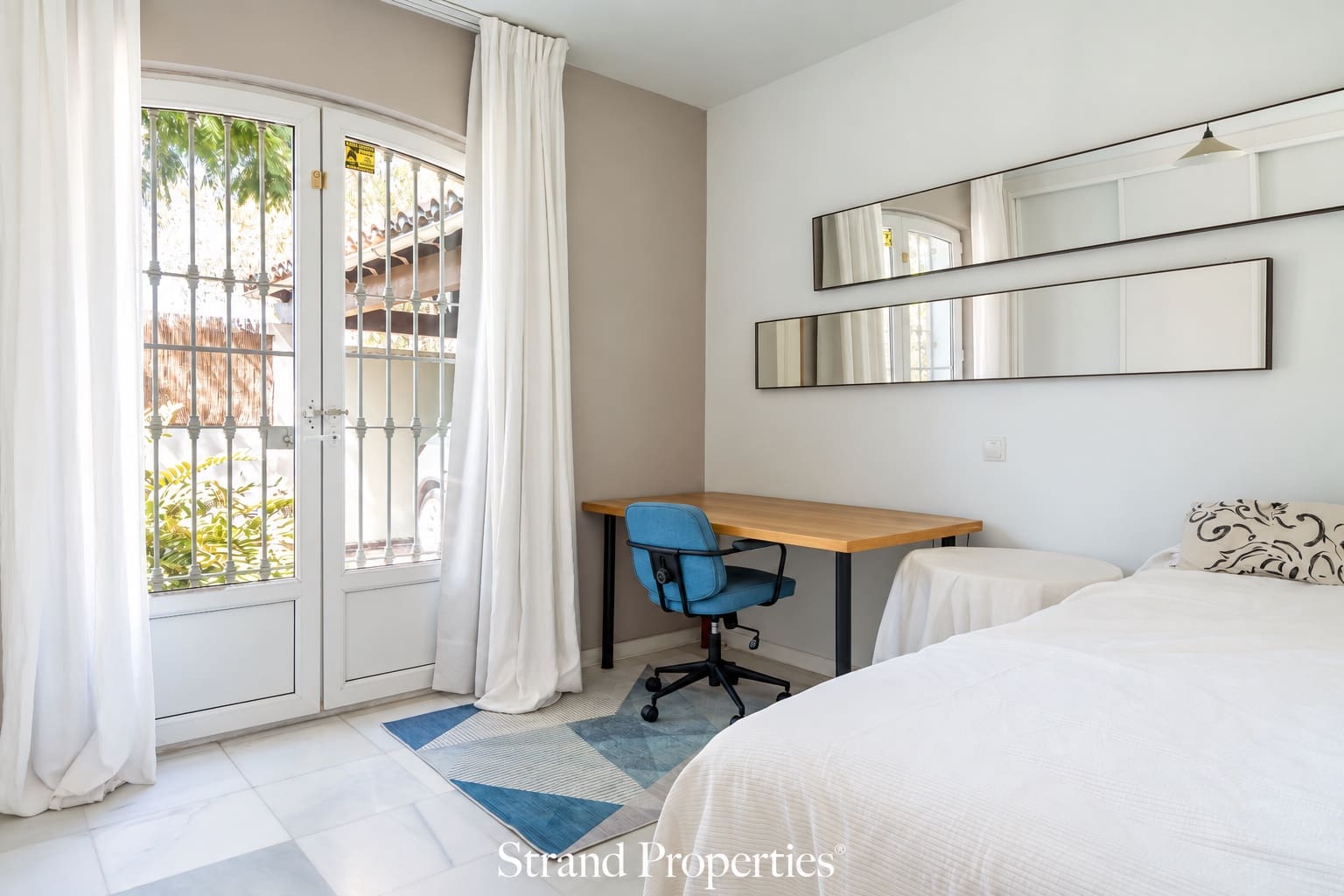 3 soveværelse Byhus til salg i San Pedro de Alcantara med swimmingpool garage - € 947.000 (Ref: 10130149)