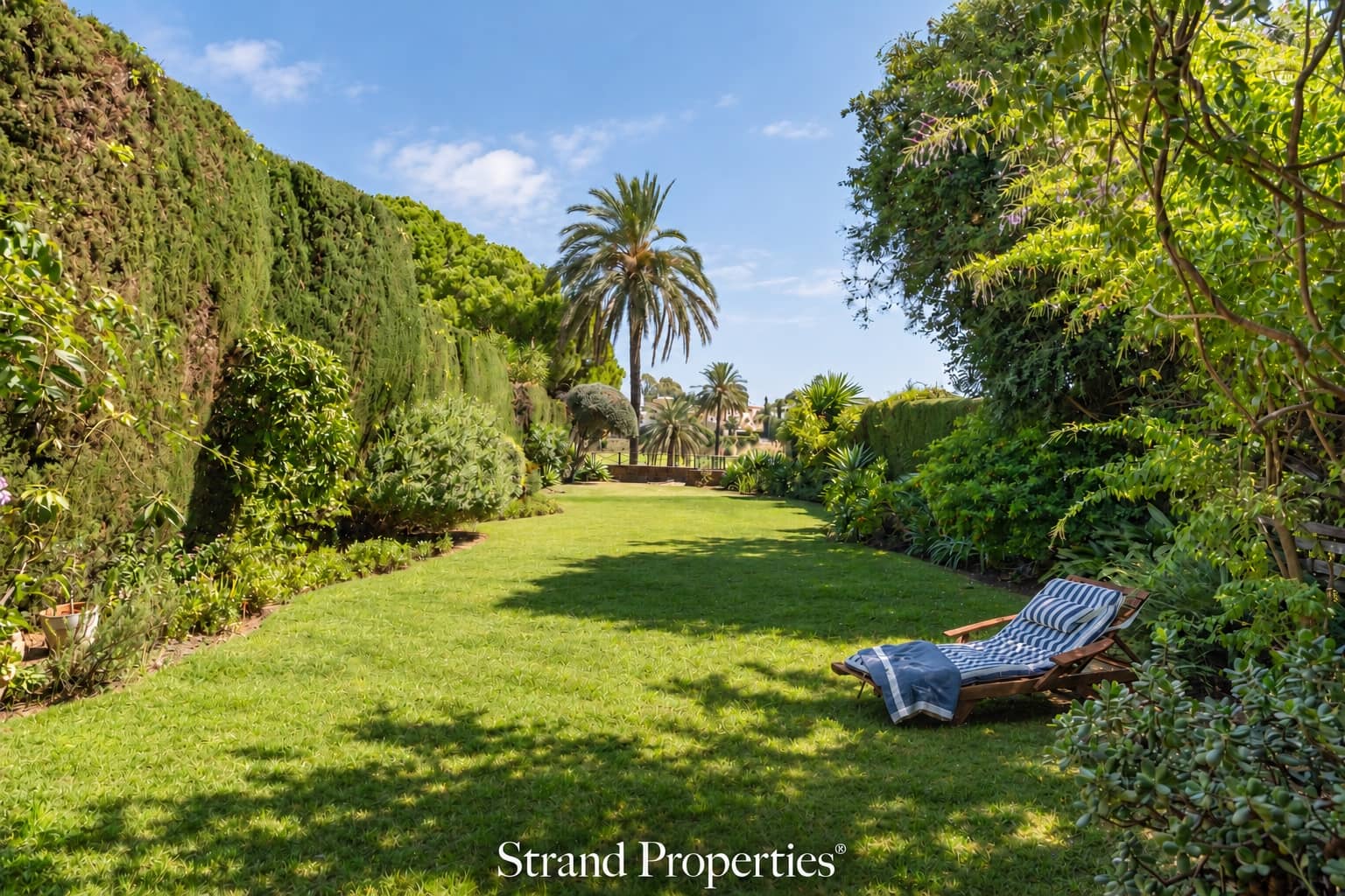 3 soveværelse Byhus til salg i San Pedro de Alcantara med swimmingpool garage - € 947.000 (Ref: 10130149)