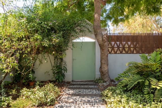 3 makuuhuone Omakotitalo myytävänä paikassa Guadalmina Alta, Marbella mukana uima-altaan 
autotalli - 947 000 € (Ref: 10130149)