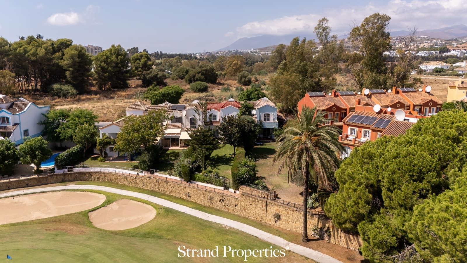 3 soveværelse Byhus til salg i San Pedro de Alcantara med swimmingpool garage - € 947.000 (Ref: 10130149)