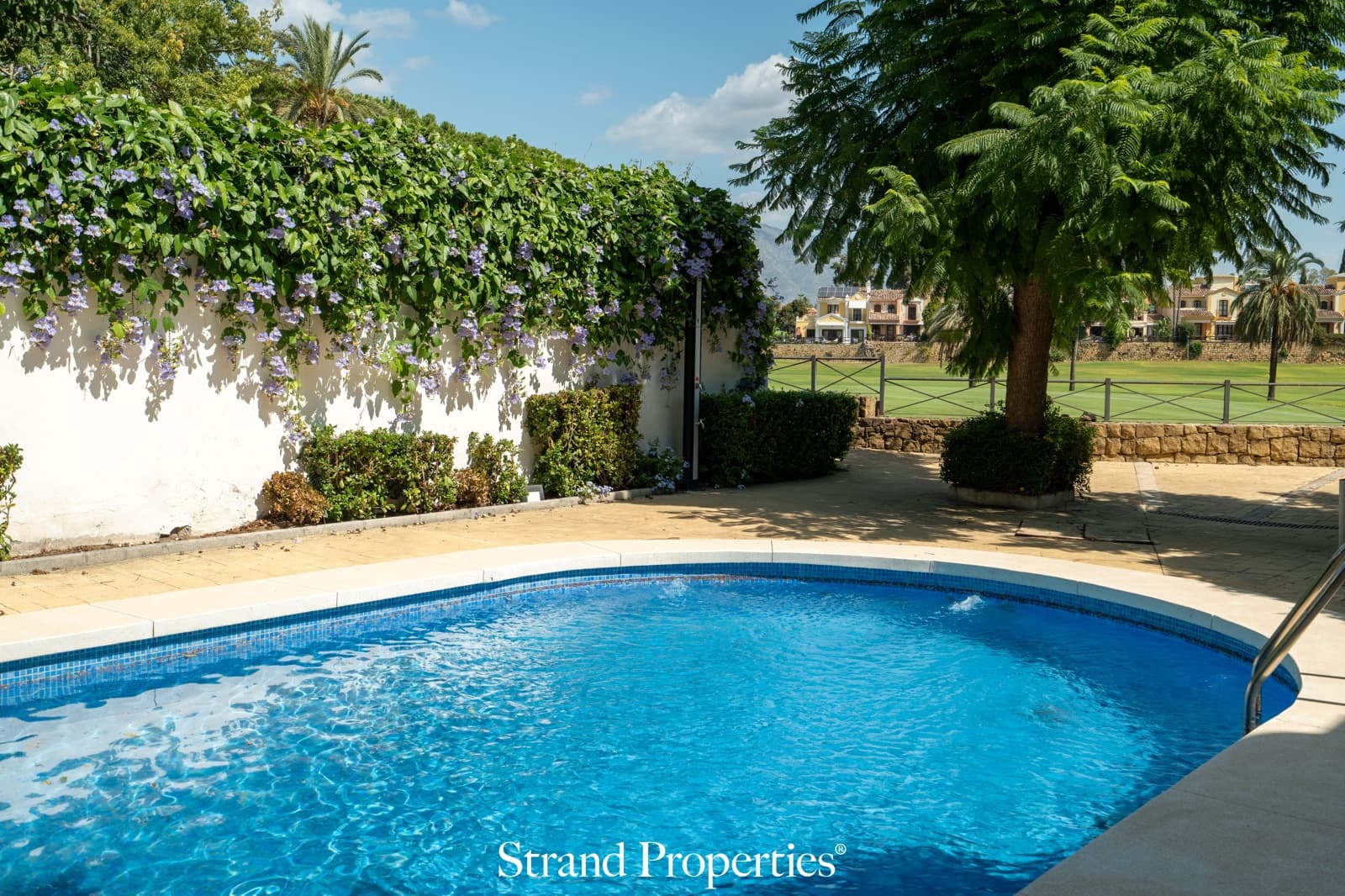 3 soveværelse Byhus til salg i San Pedro de Alcantara med swimmingpool garage - € 947.000 (Ref: 10130149)