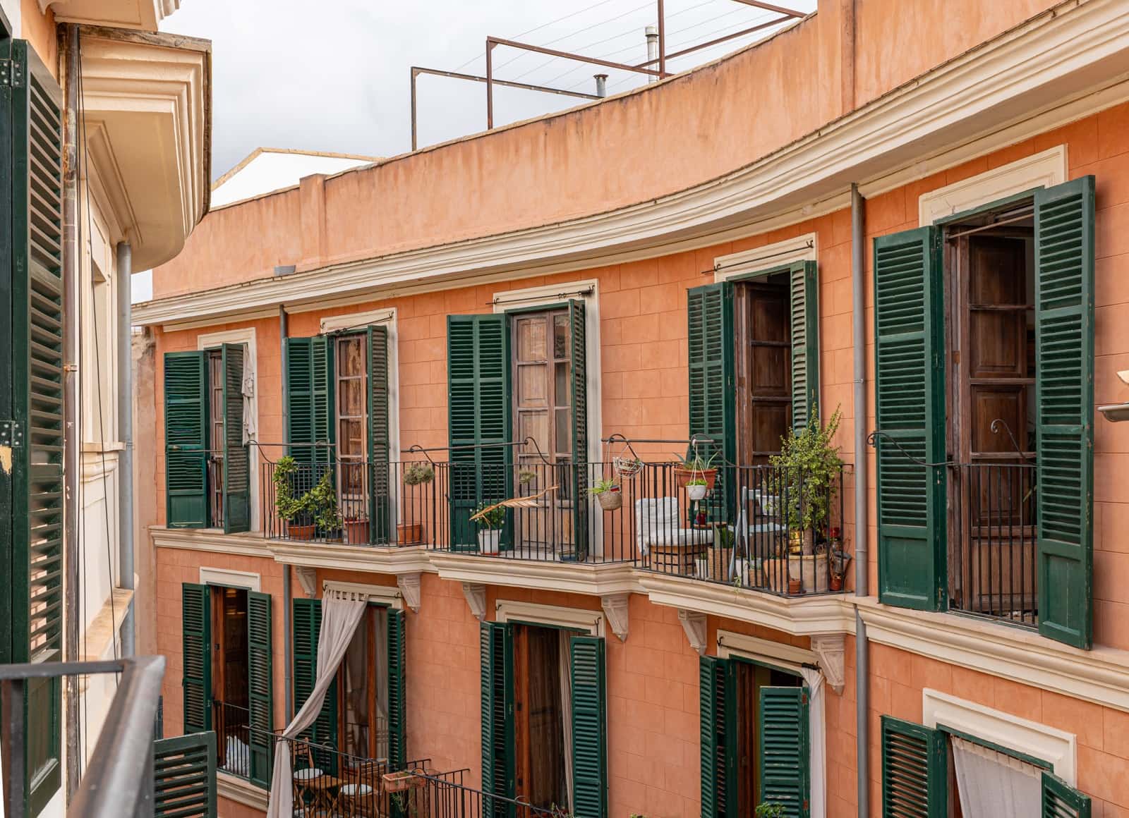 3 bedroom Flat for sale in Palma de Mallorca - € 950,000 (Ref: 10130998)