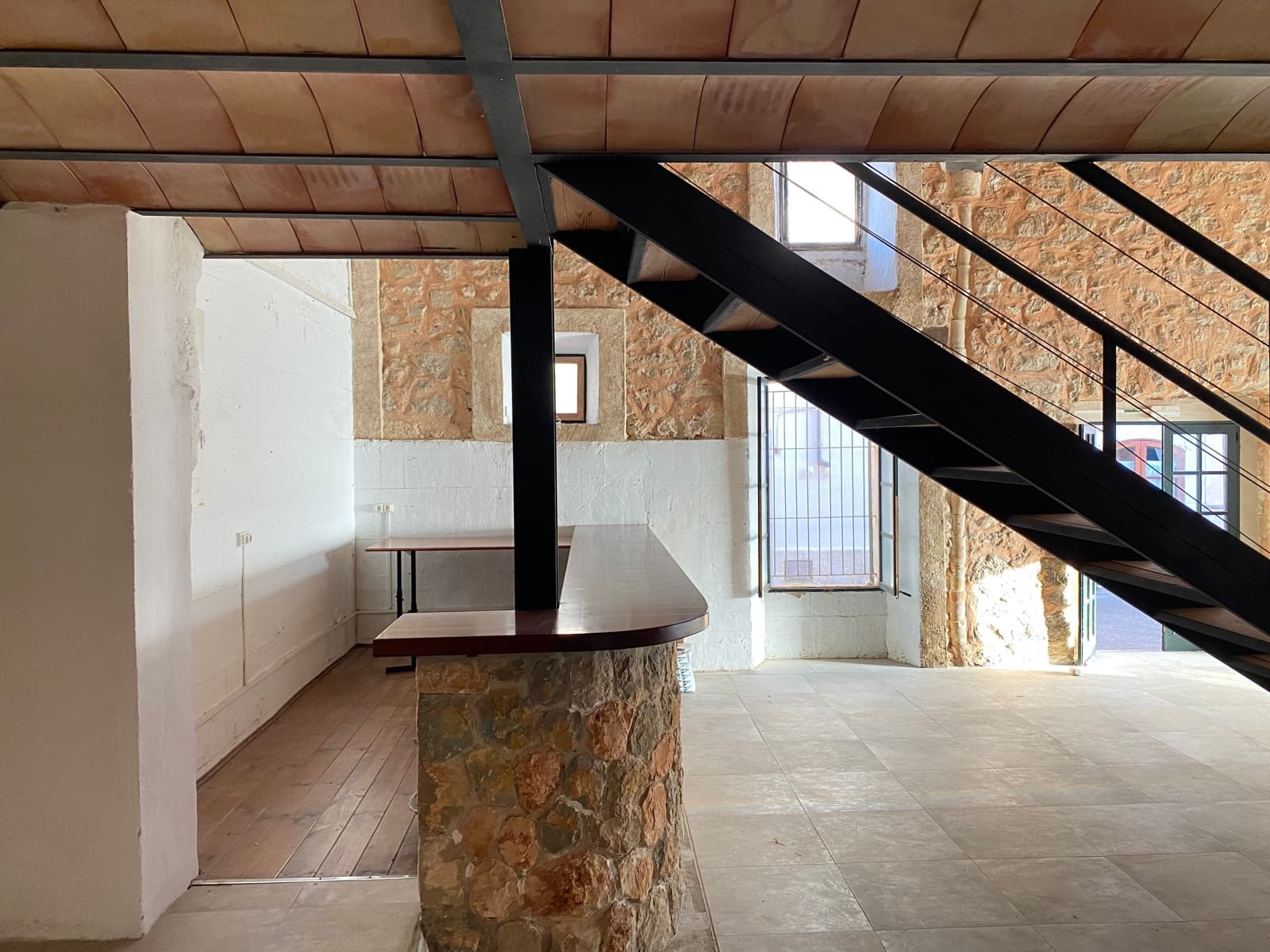 3 bedroom Townhouse for rent in Binissalem - € 1,850 (Ref: 10130999)