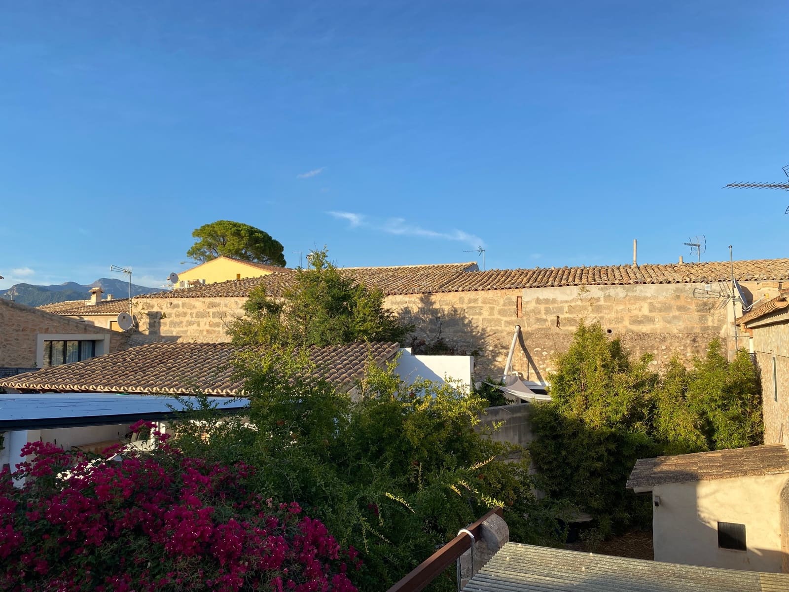 3 bedroom Townhouse for rent in Binissalem - € 1,850 (Ref: 10130999)