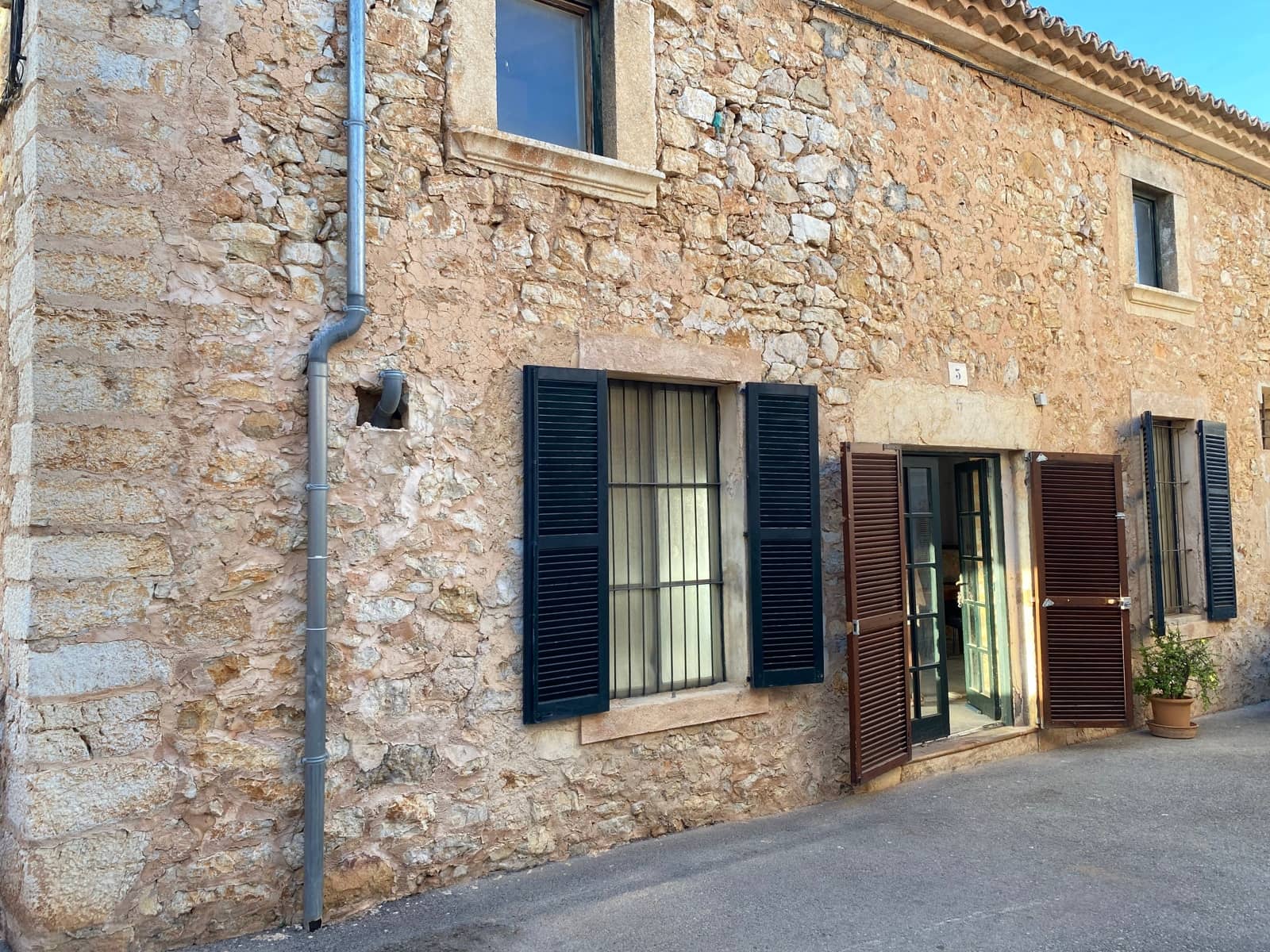 3 bedroom Townhouse for rent in Binissalem - € 1,850 (Ref: 10130999)