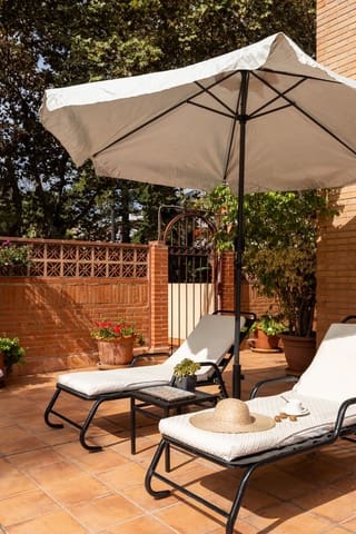2 Zimmer Apartment zu verkaufen in El Limonar, Málaga Stadt mit Pool Garage - 915.000 € (Ref: 10131045)