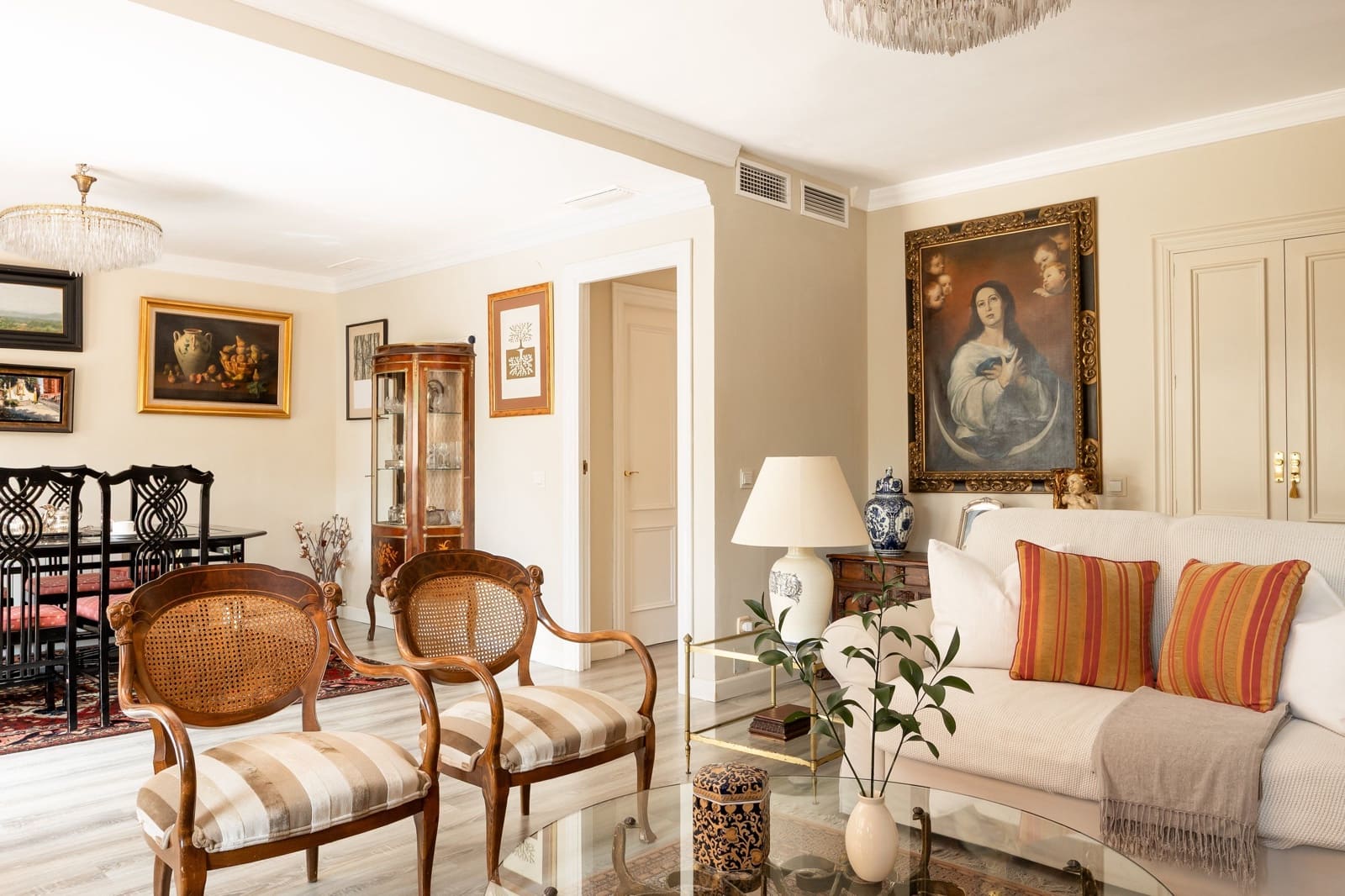 2 Zimmer Apartment zu verkaufen in Malaga Stadt mit Pool Garage - 915.000 € (Ref: 10131045)