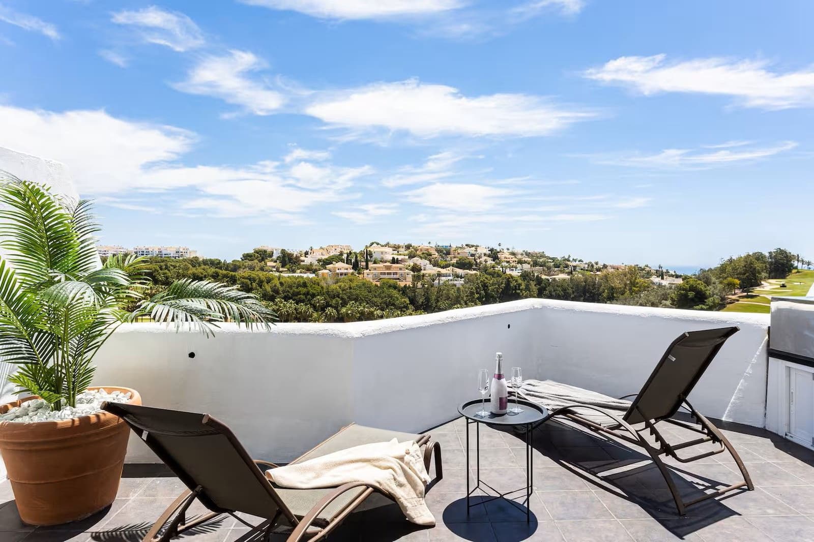 Casa de 3 habitaciones en Benalmádena en venta con piscina garaje - 650.000 € (Ref: 10132949)