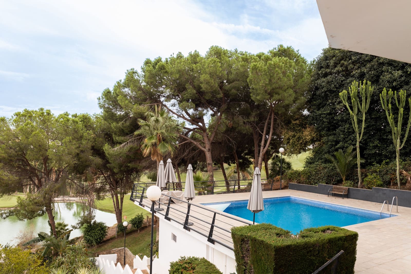 Casa de 3 habitaciones en Benalmádena en venta con piscina garaje - 650.000 € (Ref: 10132949)