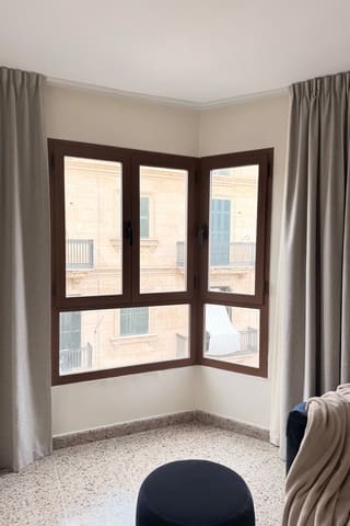 Appartement de 2 chambres à louer à Santa Catalina, Palma de Mallorca - 2 200 € (Ref: 10136531)