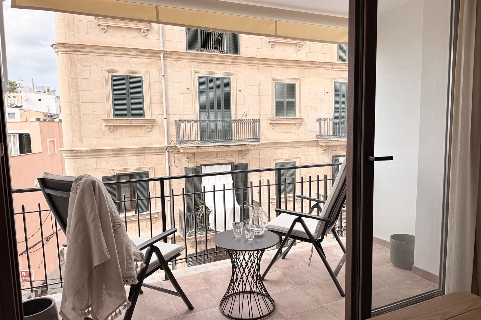 2 bedroom Apartment for rent in Palma de Mallorca - € 2,200 (Ref: 10136531)