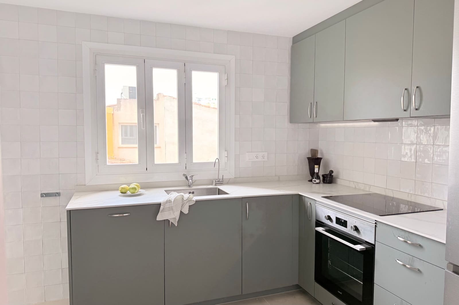 2 bedroom Apartment for rent in Palma de Mallorca - € 2,200 (Ref: 10136531)