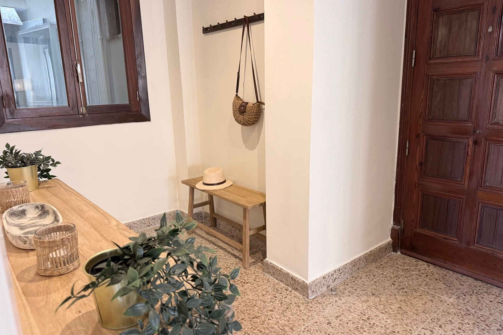 2 bedroom Apartment for rent in Palma de Mallorca - € 2,200 (Ref: 10136531)