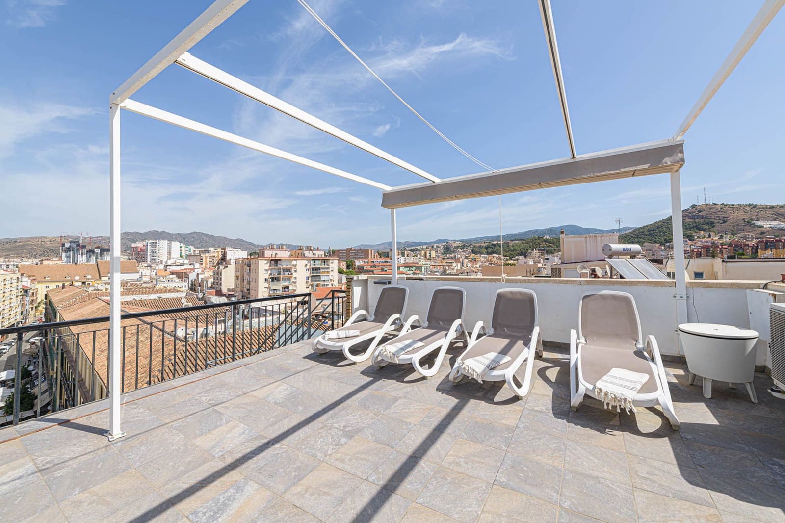 2 soverom Penthouse til salgs i Malaga by - € 775 000 (Ref: 10141502)