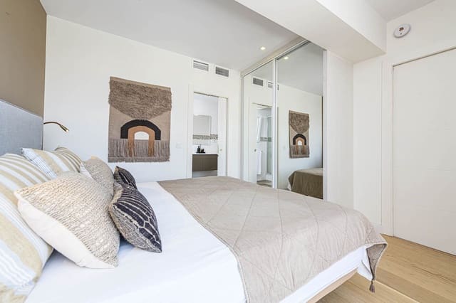 Ático de 2 habitaciones en La Merced, Málaga ciudad en venta - 775.000 € (Ref: 10141502)