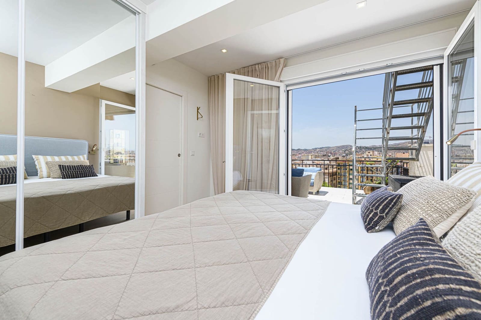 2 soverom Penthouse til salgs i Malaga by - € 775 000 (Ref: 10141502)