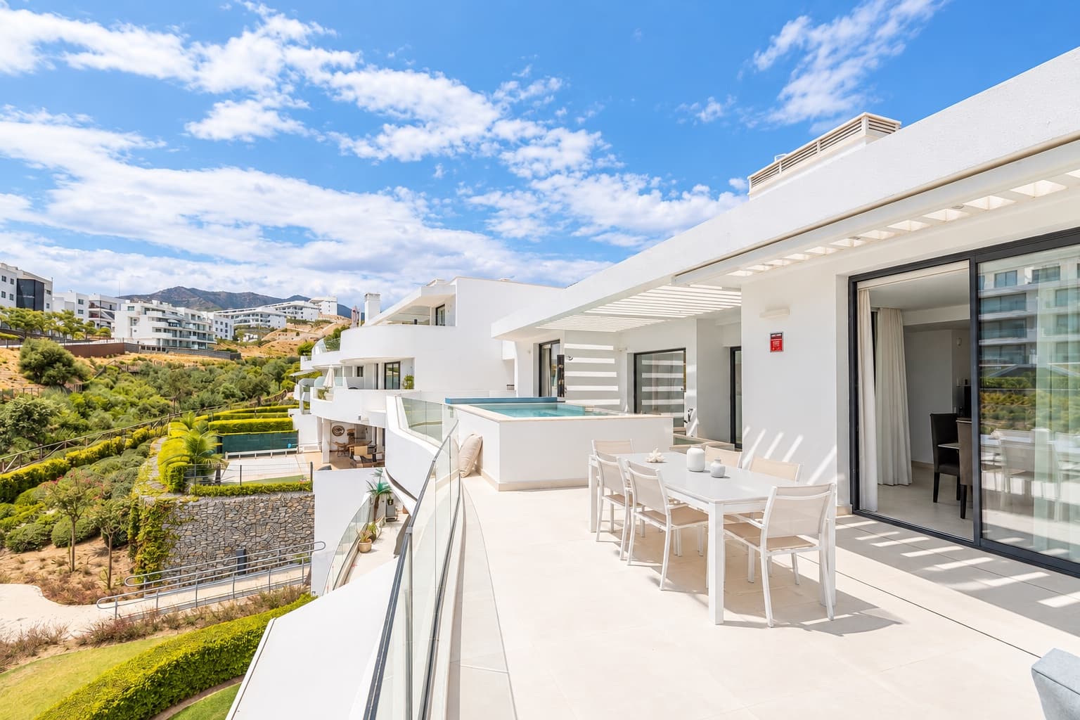 2 sovrum Takvåning till salu i Fuengirola med pool garage - 1 010 000 € (Ref: 10141503)