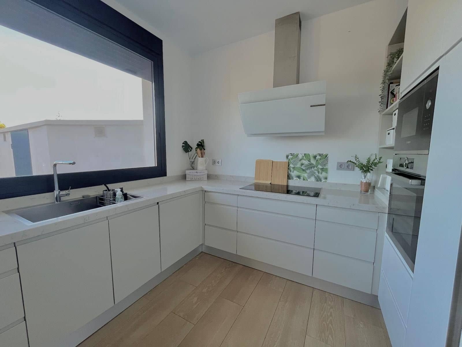 3 bedroom Townhouse for sale in Mairena del Aljarafe with pool garage - € 459,000 (Ref: 10141649)