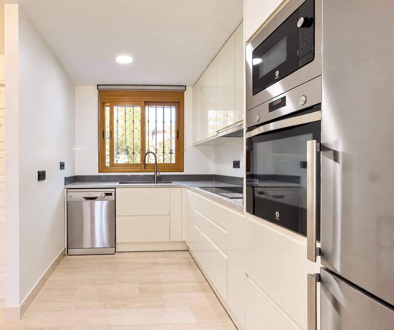 3 quarto Casa em Banda para venda em Fuengirola com piscina garagem - 599 000 € (Ref: 10144757)