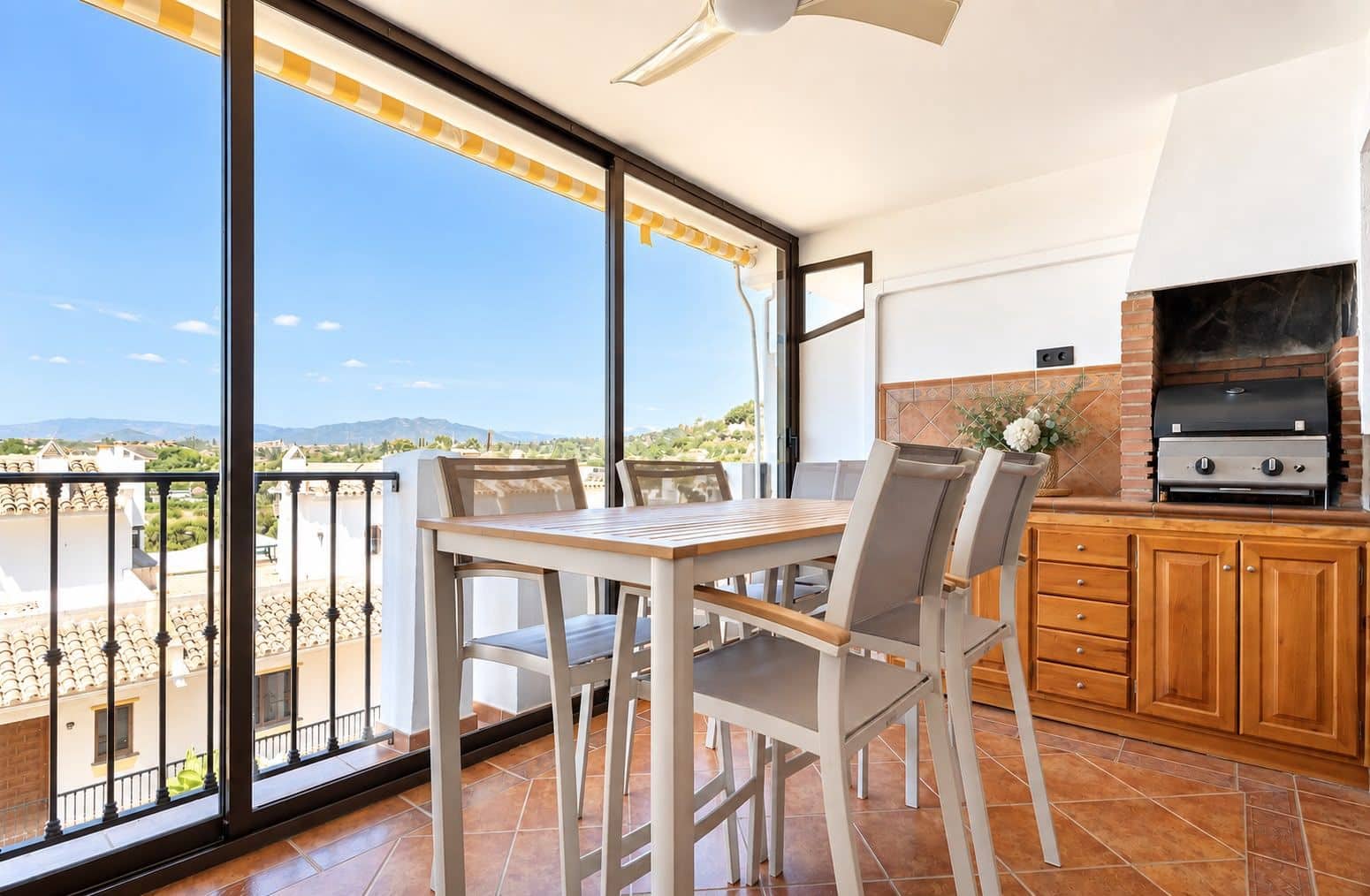 3 quarto Casa em Banda para venda em Fuengirola com piscina garagem - 599 000 € (Ref: 10144757)