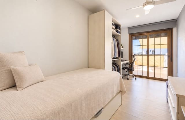 3 Zimmer Haus zu verkaufen in Los Pacos, Fuengirola mit Pool Garage - 599.000 € (Ref: 10144757)
