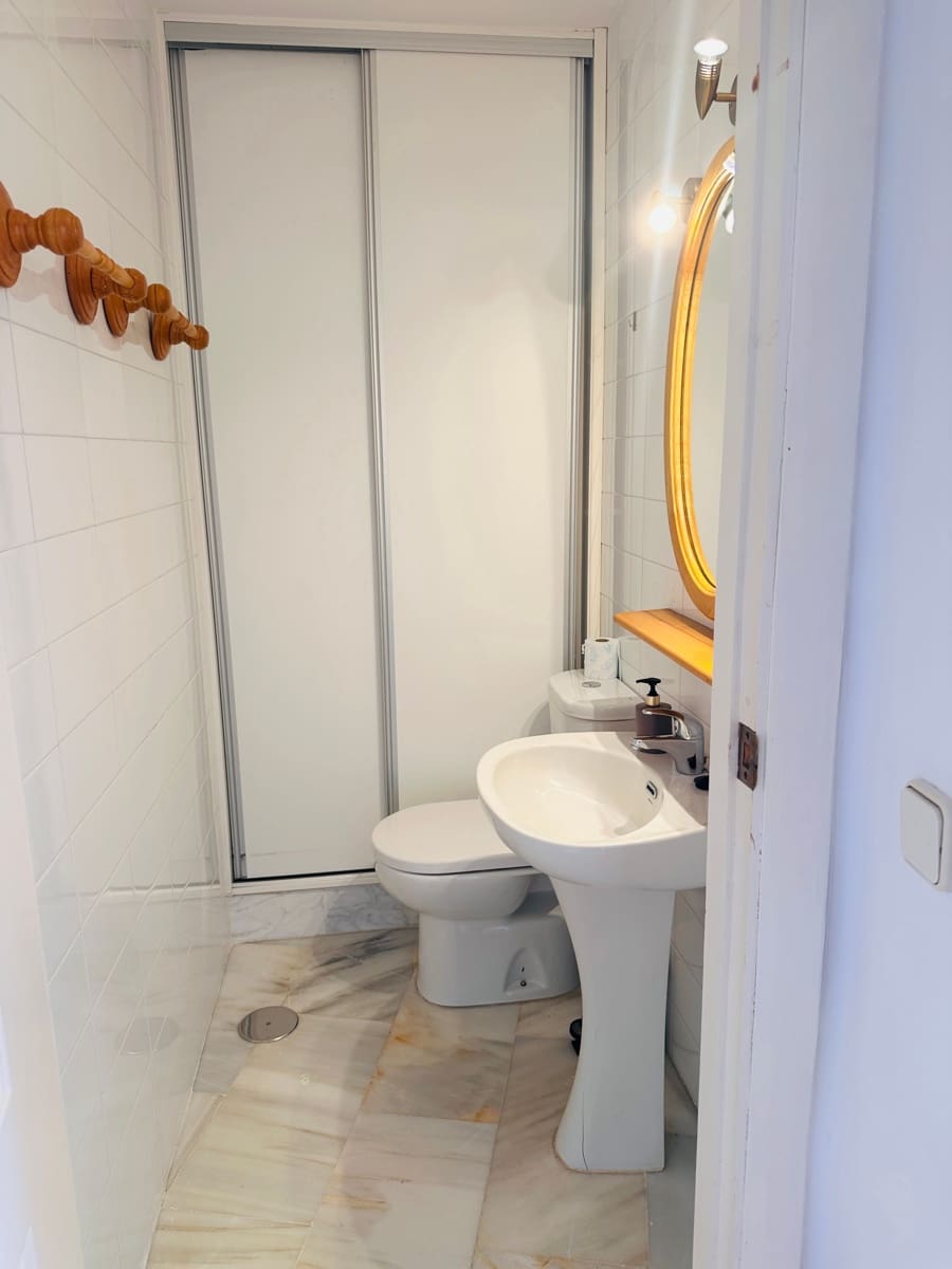 2 sypialnia Apartament do wynajęcia w Marbella z basenem garażem - 1 600 € (Ref: 10147938)