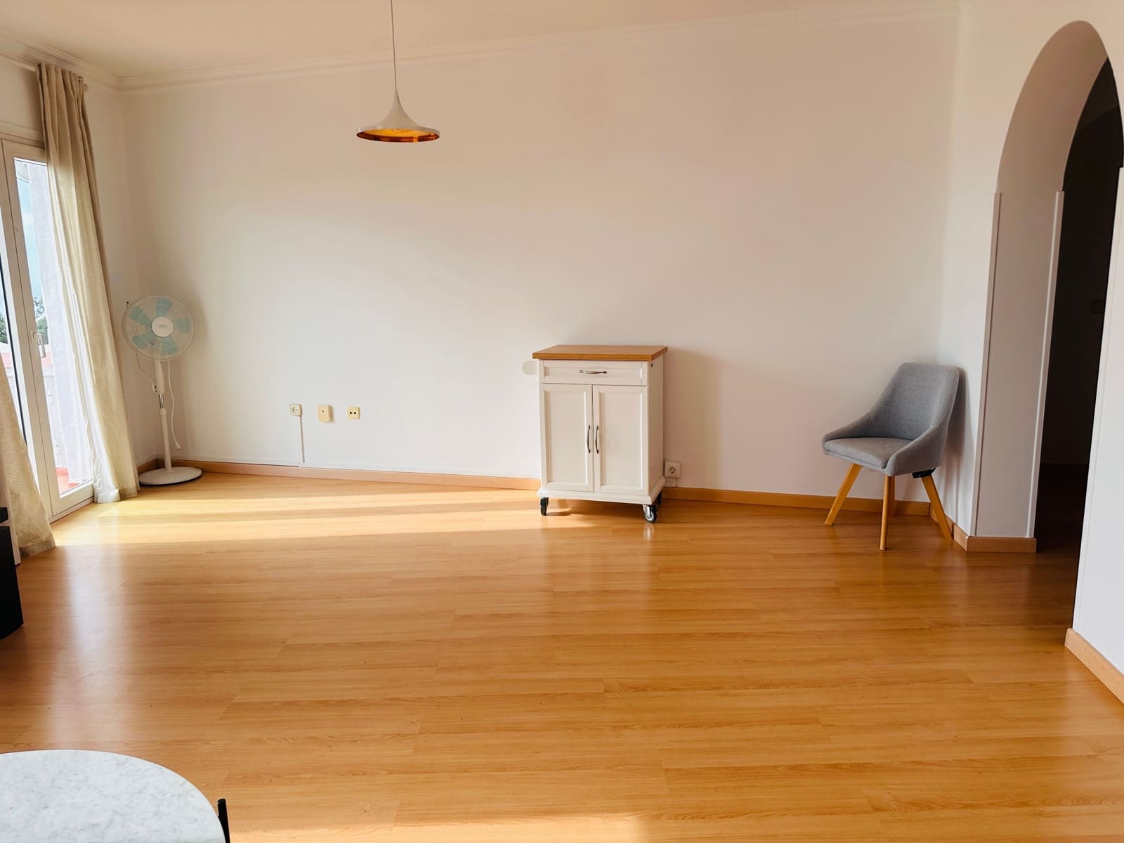 2 sypialnia Apartament do wynajęcia w Marbella z basenem garażem - 1 600 € (Ref: 10147938)