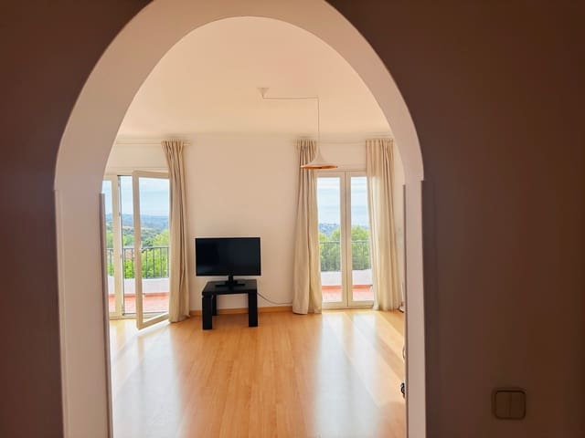 2 sovrum Lägenhet att hyra i Alto de los Monteros, Marbella med pool garage - 1 600 € (Ref: 10147938)