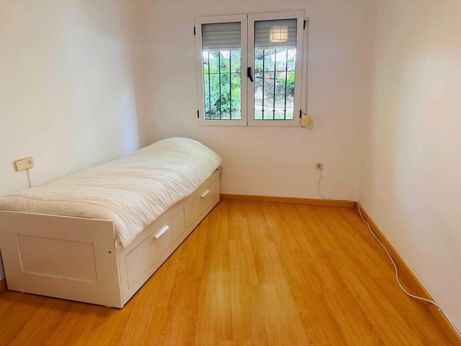 2 sypialnia Apartament do wynajęcia w Marbella z basenem garażem - 1 600 € (Ref: 10147938)
