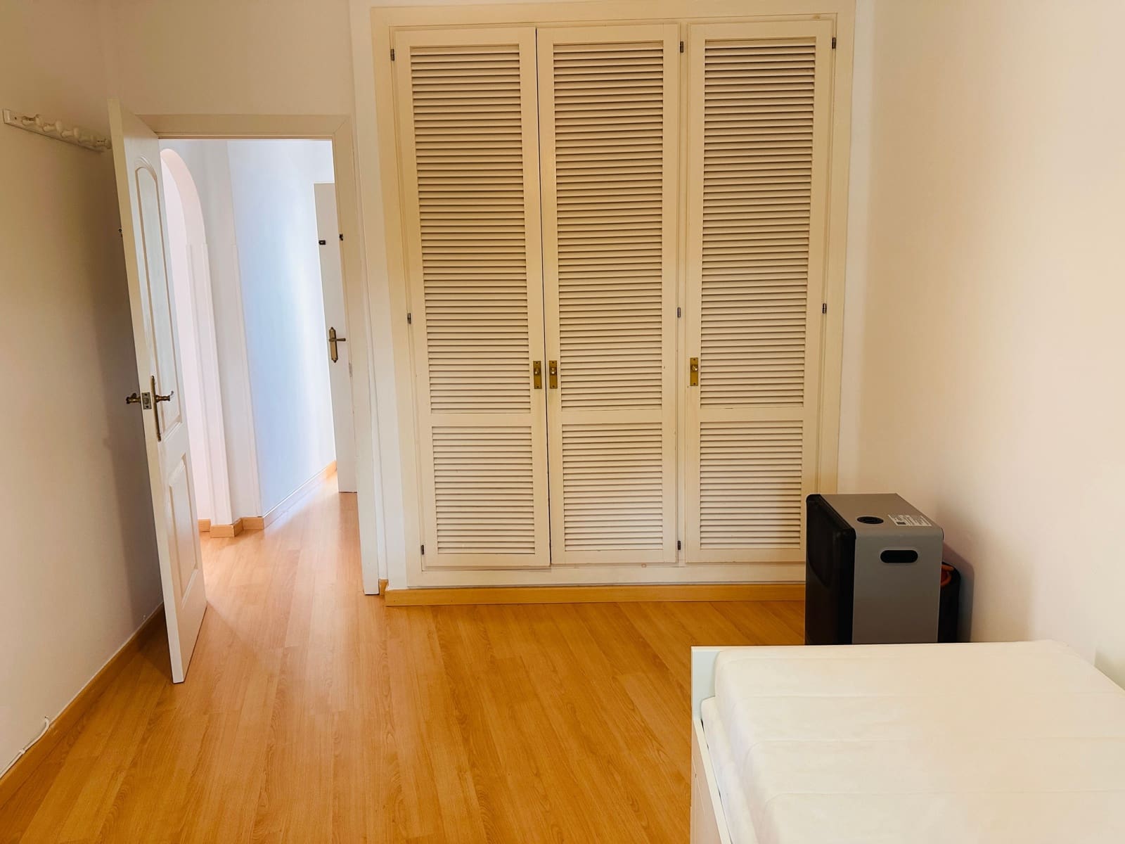 2 sypialnia Apartament do wynajęcia w Marbella z basenem garażem - 1 600 € (Ref: 10147938)