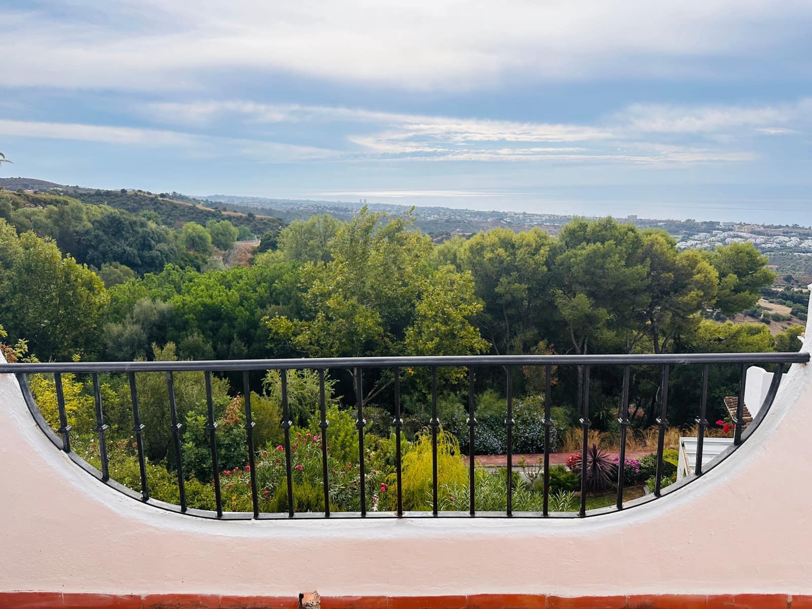 2 sypialnia Apartament do wynajęcia w Marbella z basenem garażem - 1 600 € (Ref: 10147938)