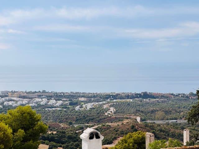 2 sovrum Lägenhet att hyra i Alto de los Monteros, Marbella med pool garage - 1 600 € (Ref: 10147938)
