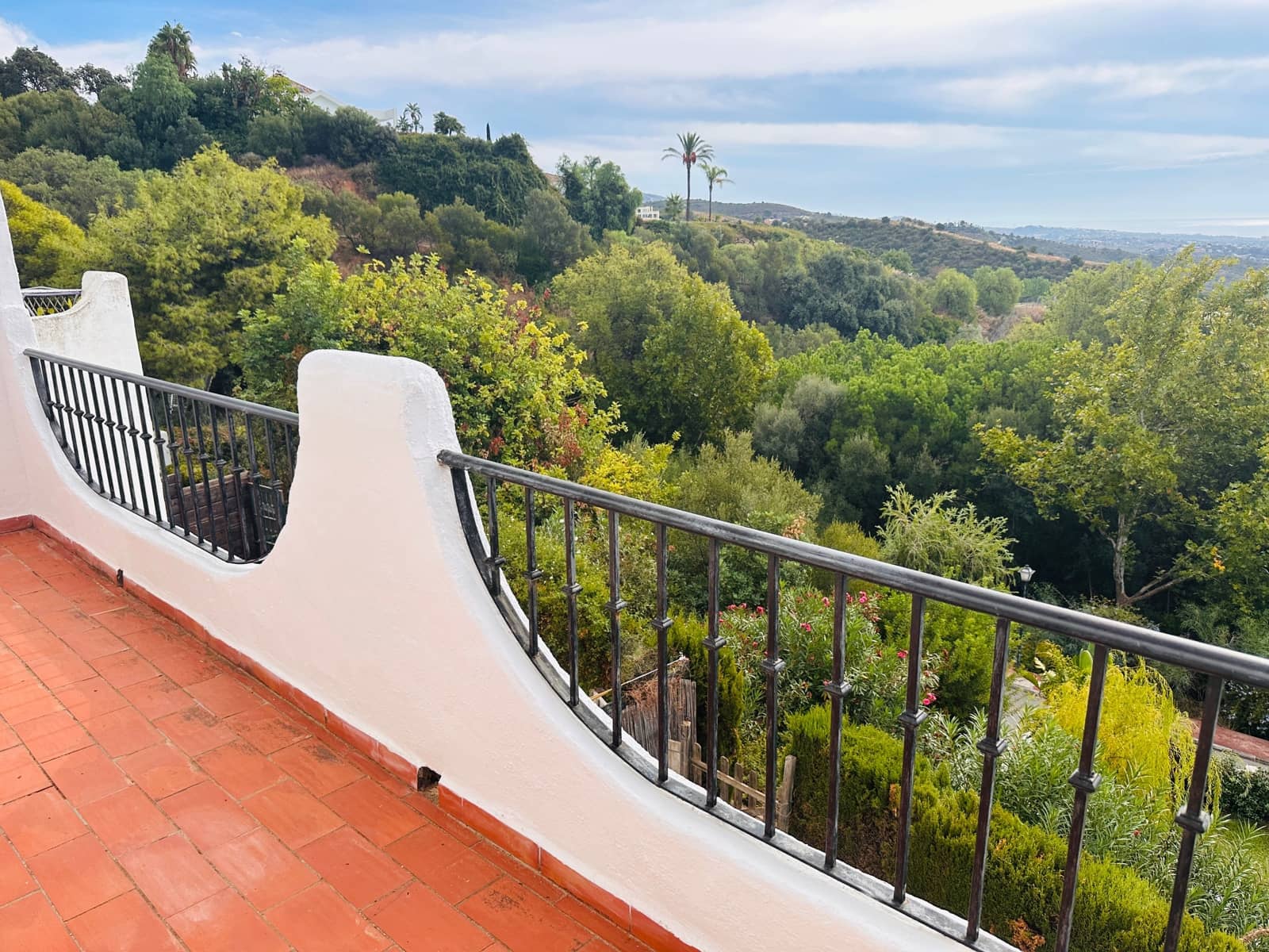 2 sypialnia Apartament do wynajęcia w Marbella z basenem garażem - 1 600 € (Ref: 10147938)