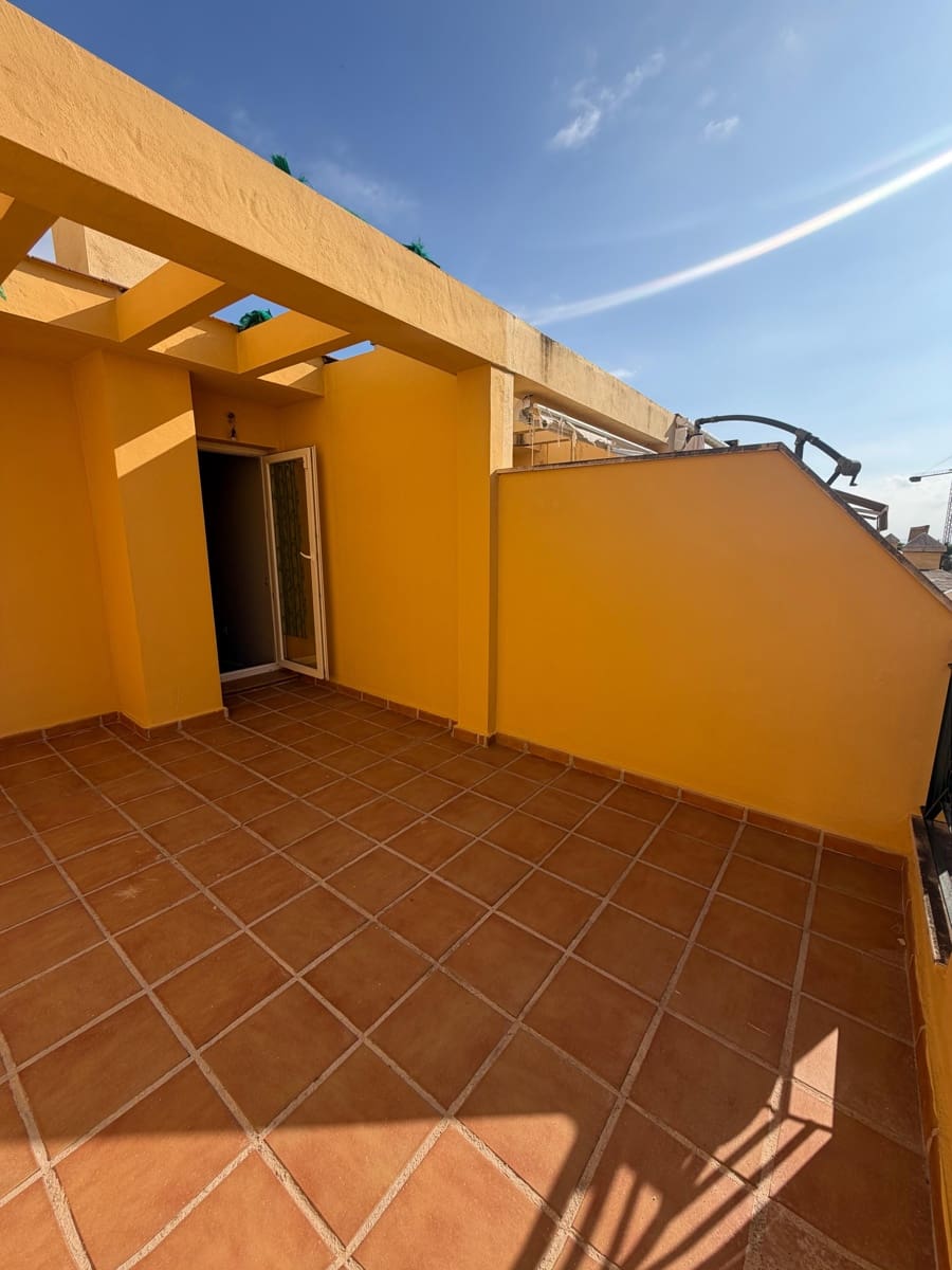 3 soveværelse Lejlighed til salg i Torremolinos med swimmingpool garage - € 495.000 (Ref: 10149336)