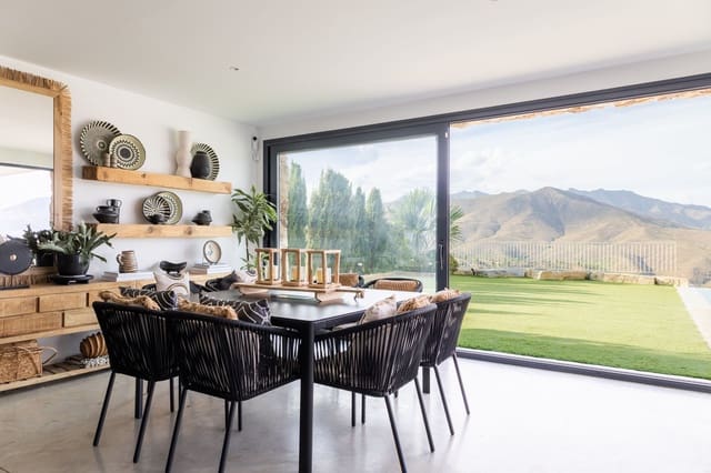5 soveværelse Villa til salg i Mijas Costa, Mijas med swimmingpool garage - € 2.690.000 (Ref: 10150174)
