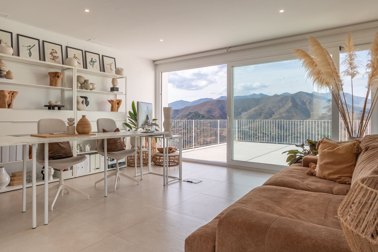 5 bedroom Villa for sale in Mijas Costa with pool garage - € 2,690,000 (Ref: 10150174)