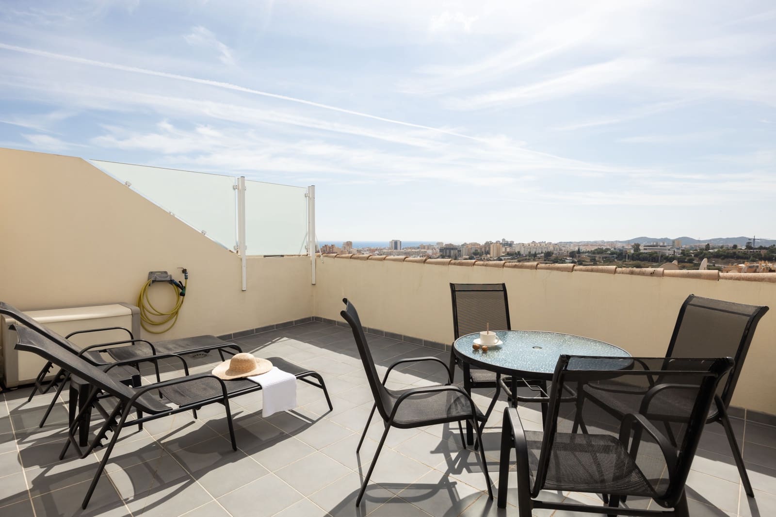 2 sovrum Takvåning till salu i Fuengirola med pool garage - 375 000 € (Ref: 10154327)