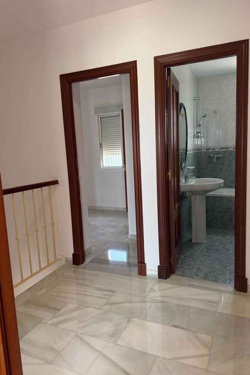 3 soveværelse Byhus til salg i Mijas med swimmingpool - € 420.000 (Ref: 10154446)